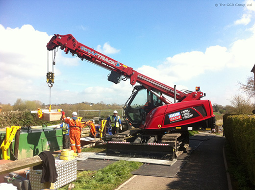 MCC805 crawler crane working on canal