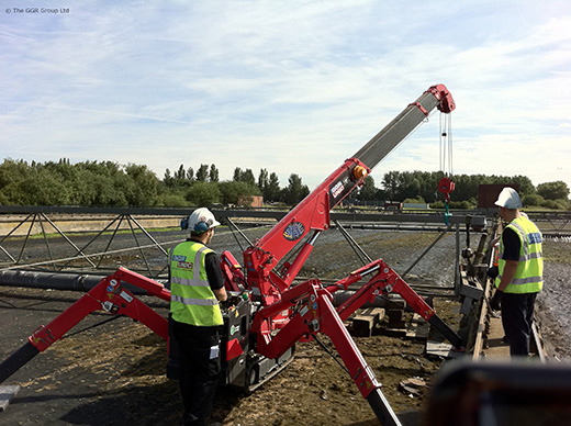 UNIC URW-295 spider crane at wastewater treatment works