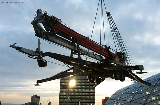 Starworker trailer crane being lifted onto One Angel Square
