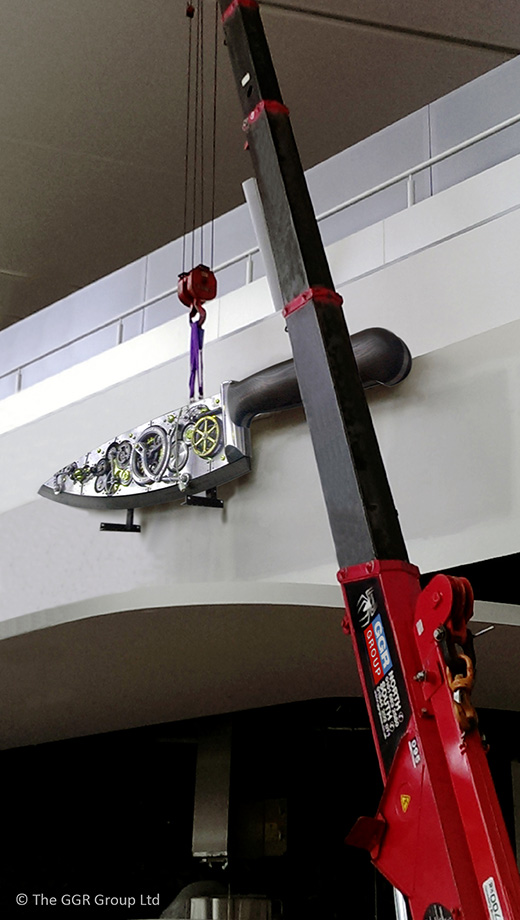 UNIC mini crane lifting clockwork knife sculpture