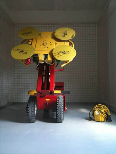 Geko robot used in art installation