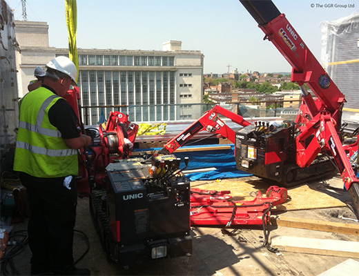 GGR's crane engineers rebuilding dismantled UNIC crane