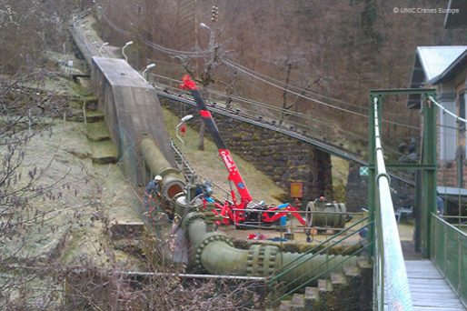 UNIC URW-095 Mini Spider Crane at a power plant in Italy.