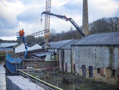 Choosing the Right Lifting Equipment for Your Project