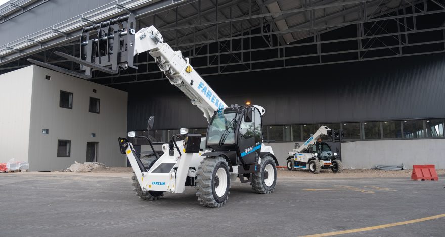 17m Electric Telehander. The largest in the range and part of the Faresin ‘Big Range Full Electric’ series.
