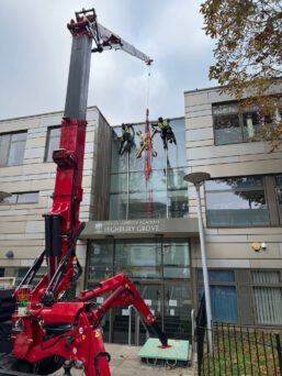 The UNIC Cube Crane installing glazing for the City of London Academy.