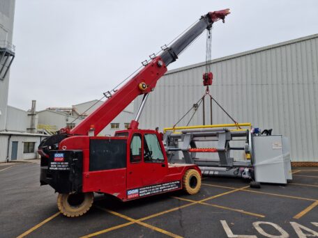 The GF250 Pick & Carry Crane assisting with a machinery installation.