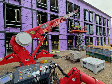 Large-Scale Glazing Lift Support for Greater Manchester College Redevelopment
