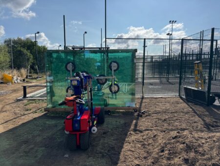 How to Lift and Install Glass on a Padel Court